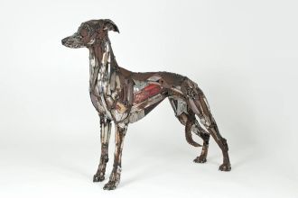 Green Hand Sculpture: whippet hond gemaakt uit oude fietsen - Thalmaray.co