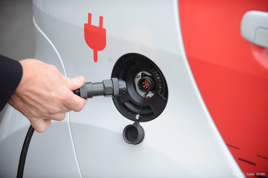 Baanbrekende batterij: elektrische auto in 10 minuten opgeladen – Wel.nl