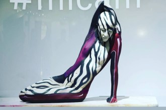 Johannes Stötter de bodypainter die mensen veranderen kan in schoenen - Thalmaray.co