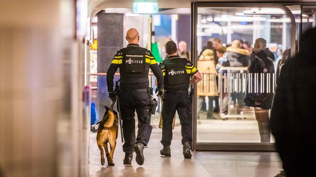 Aangehouden man op station Eindhoven is verdachte schietpartij Dordrecht | NU - Het laatste nieuws het eerst op NU.nl