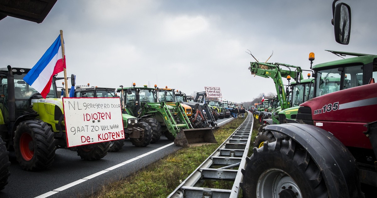 Rutte en Schouten om tafel met boeren over stikstof