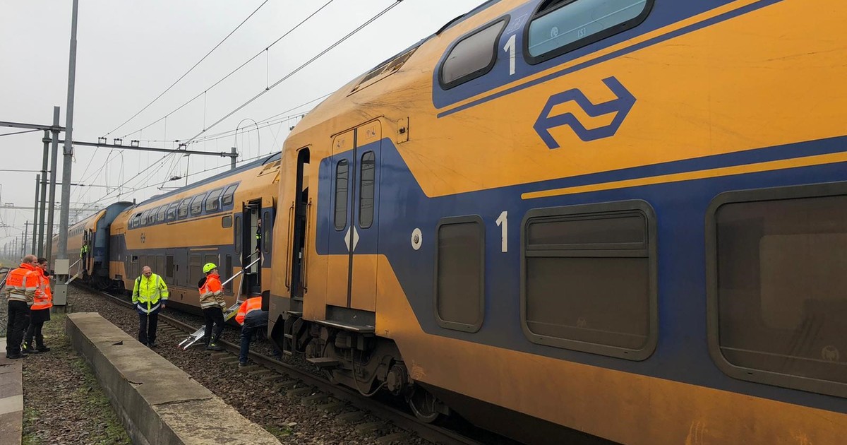 Trein deels ontspoord bij Den Haag