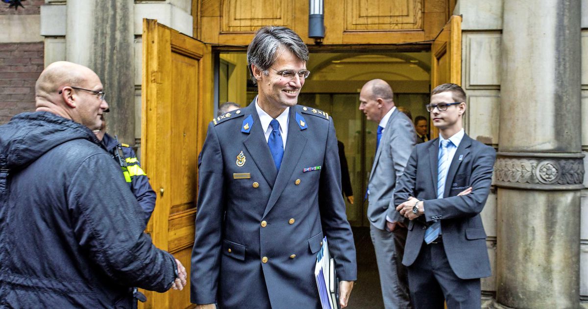 Politiechef Akerboom ’beoogde baas inlichtingendienst AIVD’ | Binnenland | Telegraaf.nl