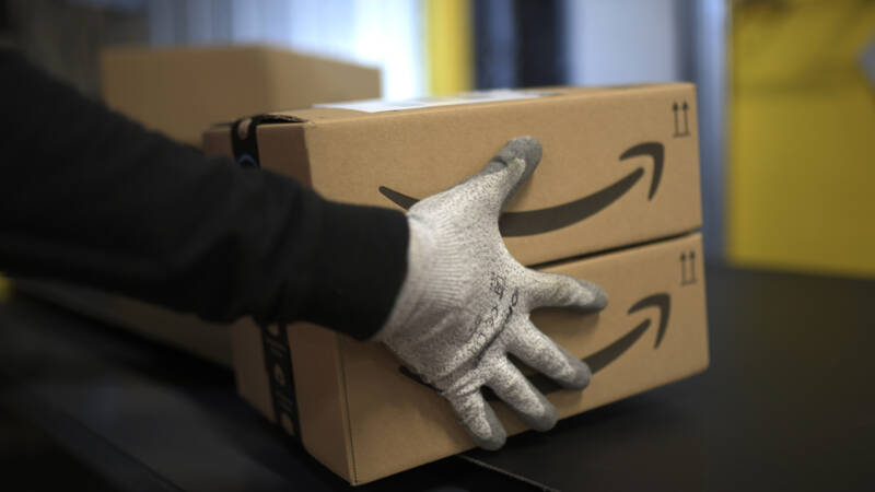 Internetreus Amazon van start met Nederlandse winkel