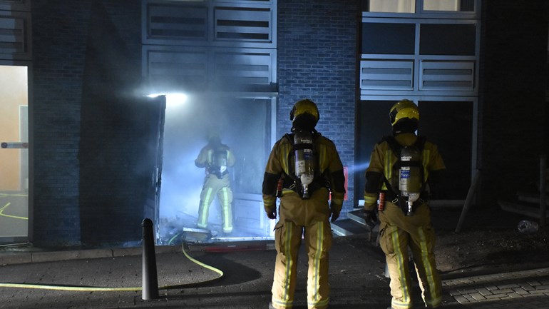 Appartementencomplex in Den Haag ontruimd vanwege brand - Omroep West