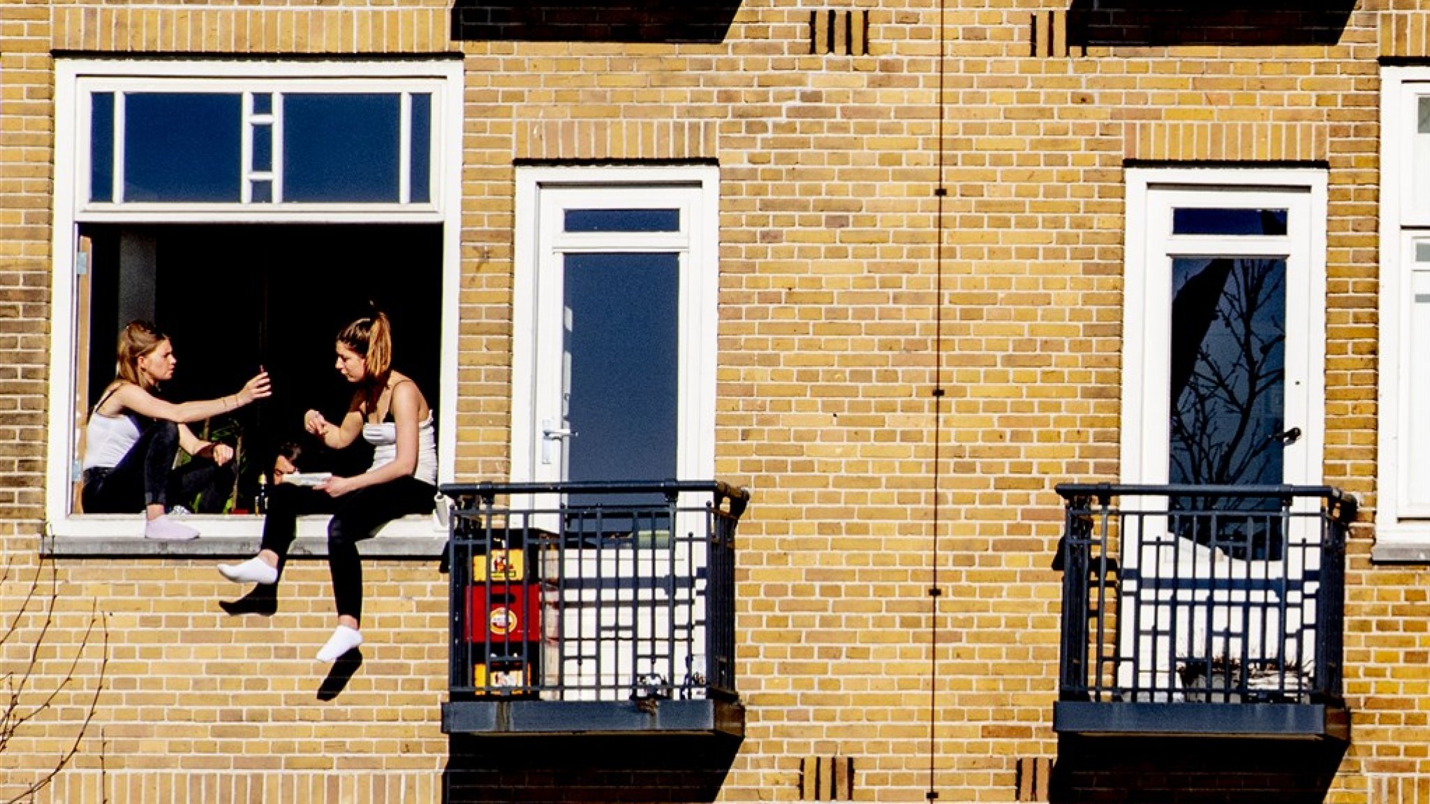 Stralend zonnetje en geen wolkje aan de lucht: temperaturen tot boven de 20 graden | RTL Nieuws