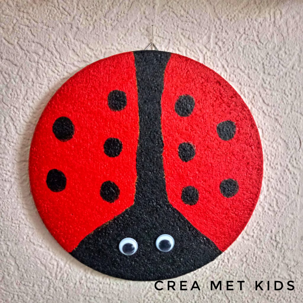 Lieveheersbeestje prikbordje knutselen Moederdag » Crea met kids