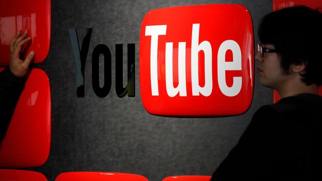 YouTube verwijdert kanaal Icke om verspreiden complottheorieën coronavirus