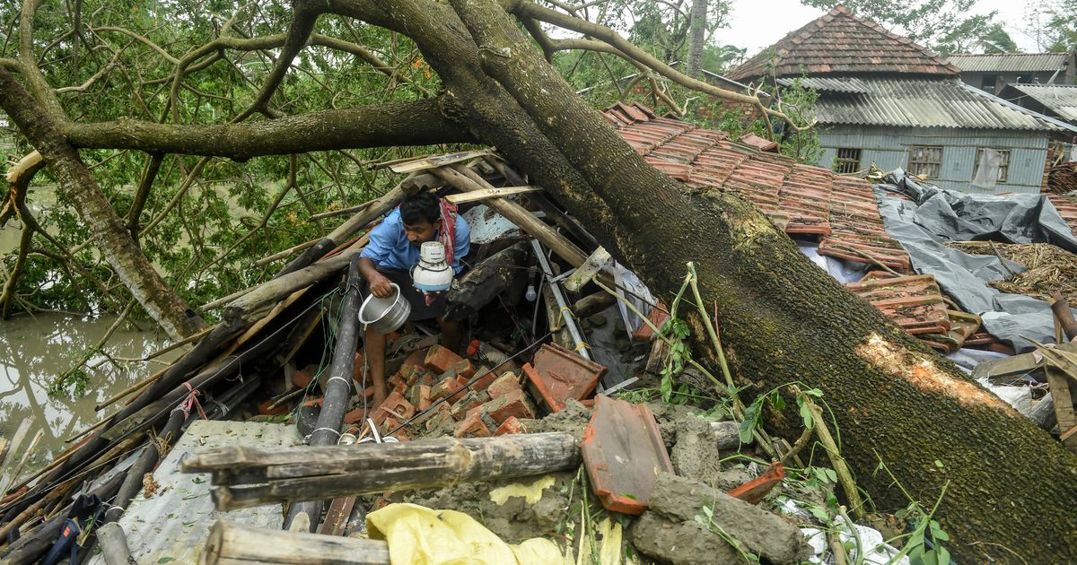 Supercycloon Amphan eist zeker 24 doden, angst voor verspreiding corona | Buitenland | Telegraaf.nl