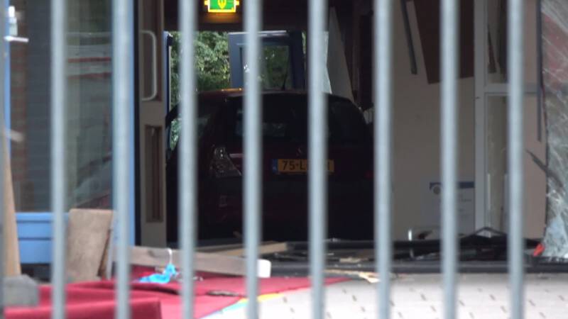 Vader die school Grootebroek binnenreed beschuldigd van poging tot moord