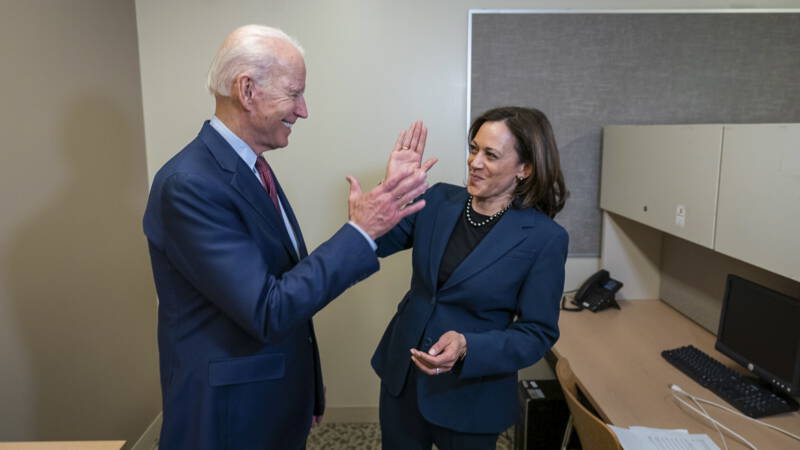 Biden kiest Kamala Harris als 'running mate' voor verkiezingen