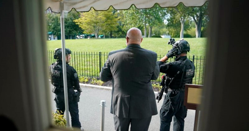 BREAKING: Shooting RIGHT Outside White House! (UPDATED) - The Daily Clown