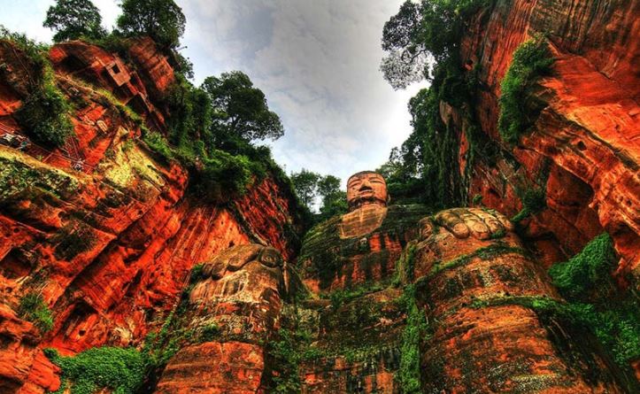 Lost City of The Giants in the Jungles of Ecuador