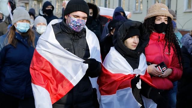 Ruim driehonderd arrestaties bij nieuwe protesten in Belarus