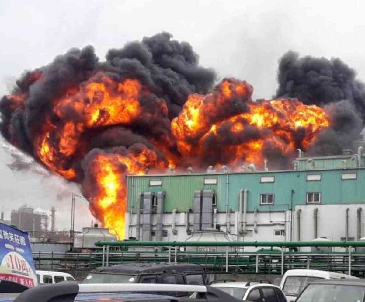 Pharmaceutical factory on fire after explosion: 2 injured – Taiwan English News