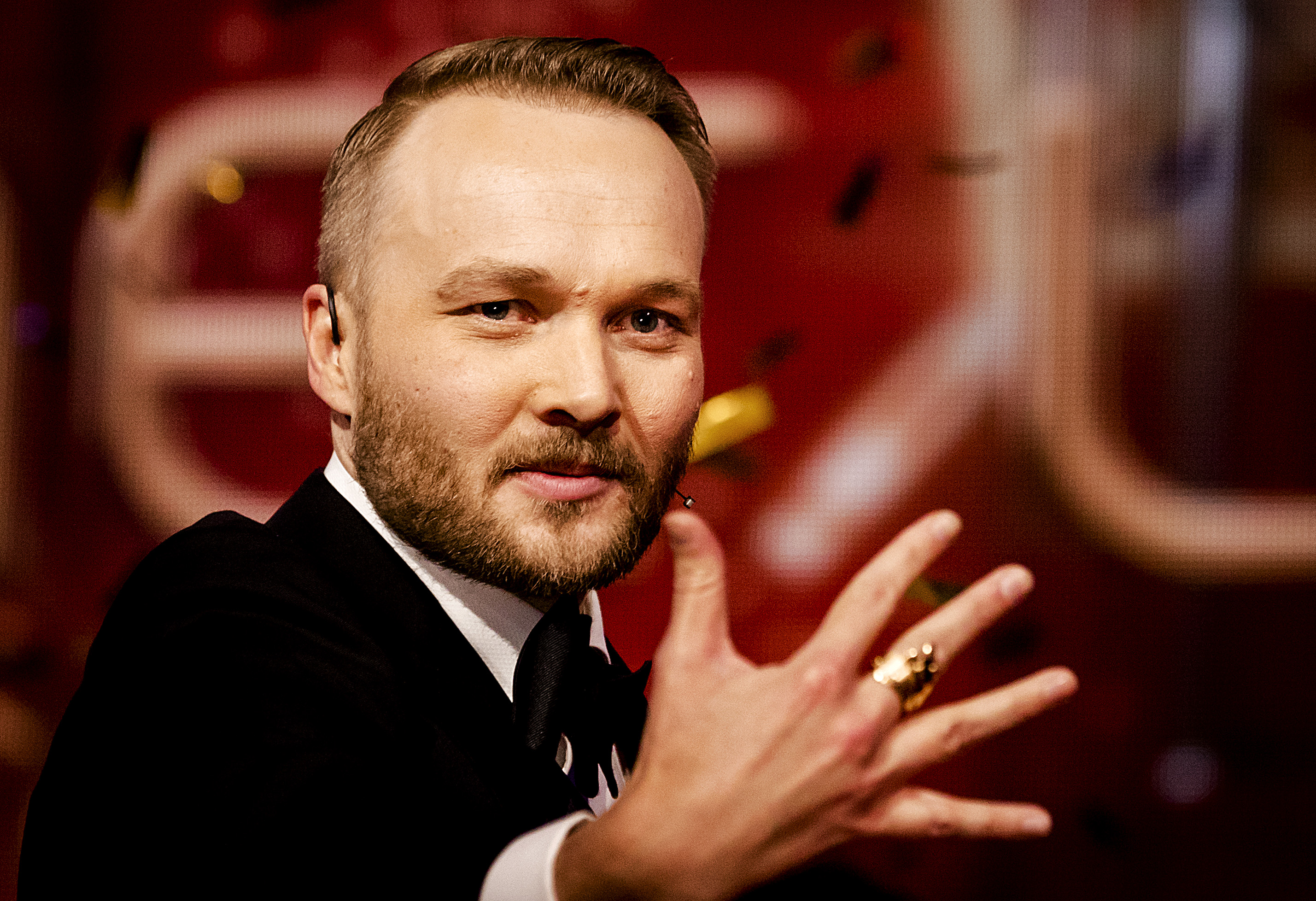 Ongemakkelijk: Arjen Lubach geconfronteerd met 'plagiaat'