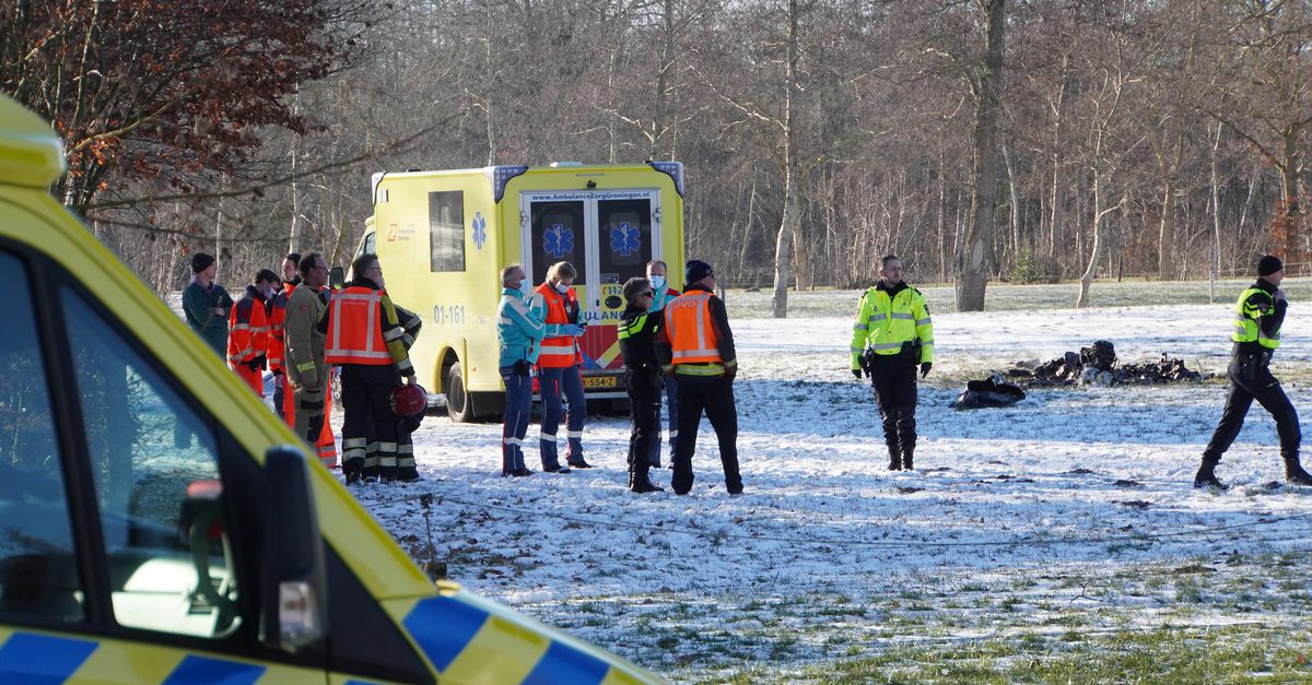 Dode bij vliegtuigongeluk bij Groningse Kornhorn - NRC