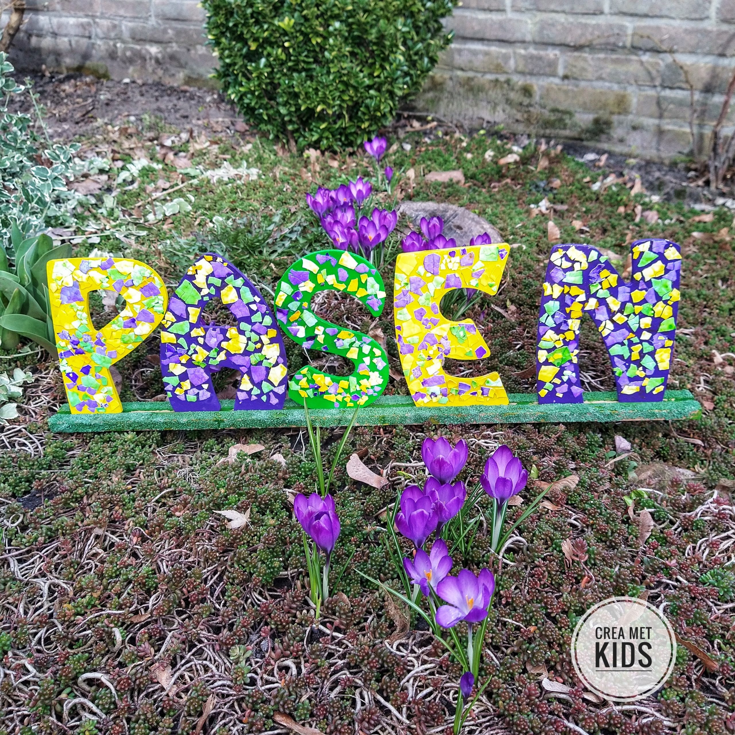 Creatieve paasletters mozaïeken met eierschalen » Crea met kids