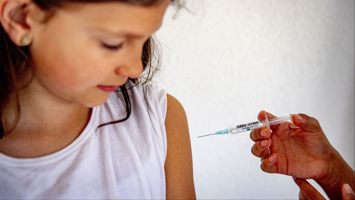 Steeds minder kinderen in Den Haag gevaccineerd: 'Wachten op een uitbraak' - Omroep West