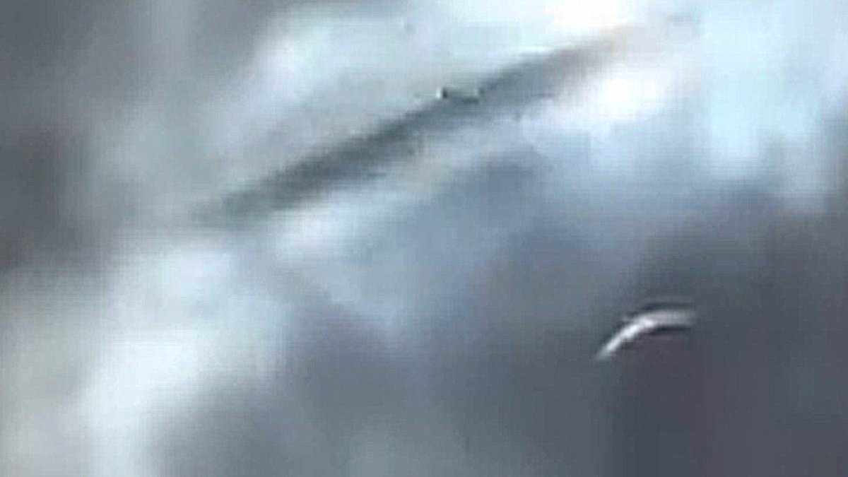 UFO spotted shooting through clouds over Texas during solar eclipse