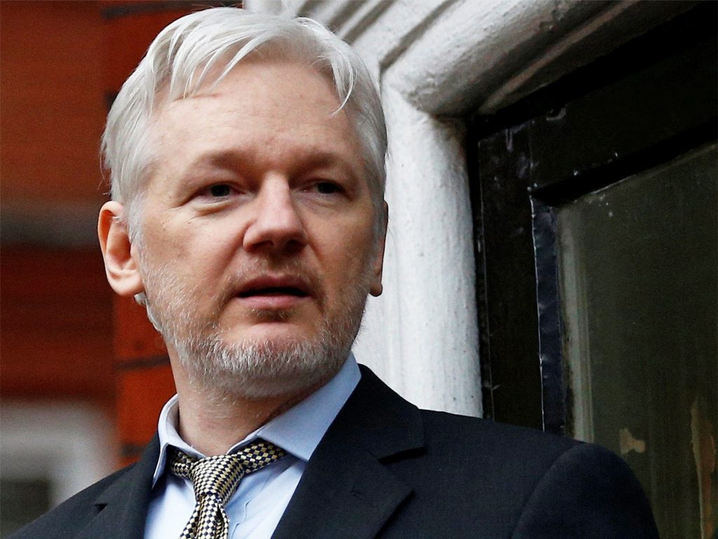 De Uitlevering Van Assange Roept Vragen Op INDIGNATIE AI & Politiek