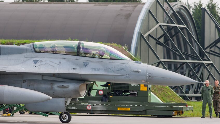 Het jachtseizoen is geopend: beloning aangekondigd voor het neerschieten van de eerste F-16 in het Oekraïense luchtruim - Dissident.one