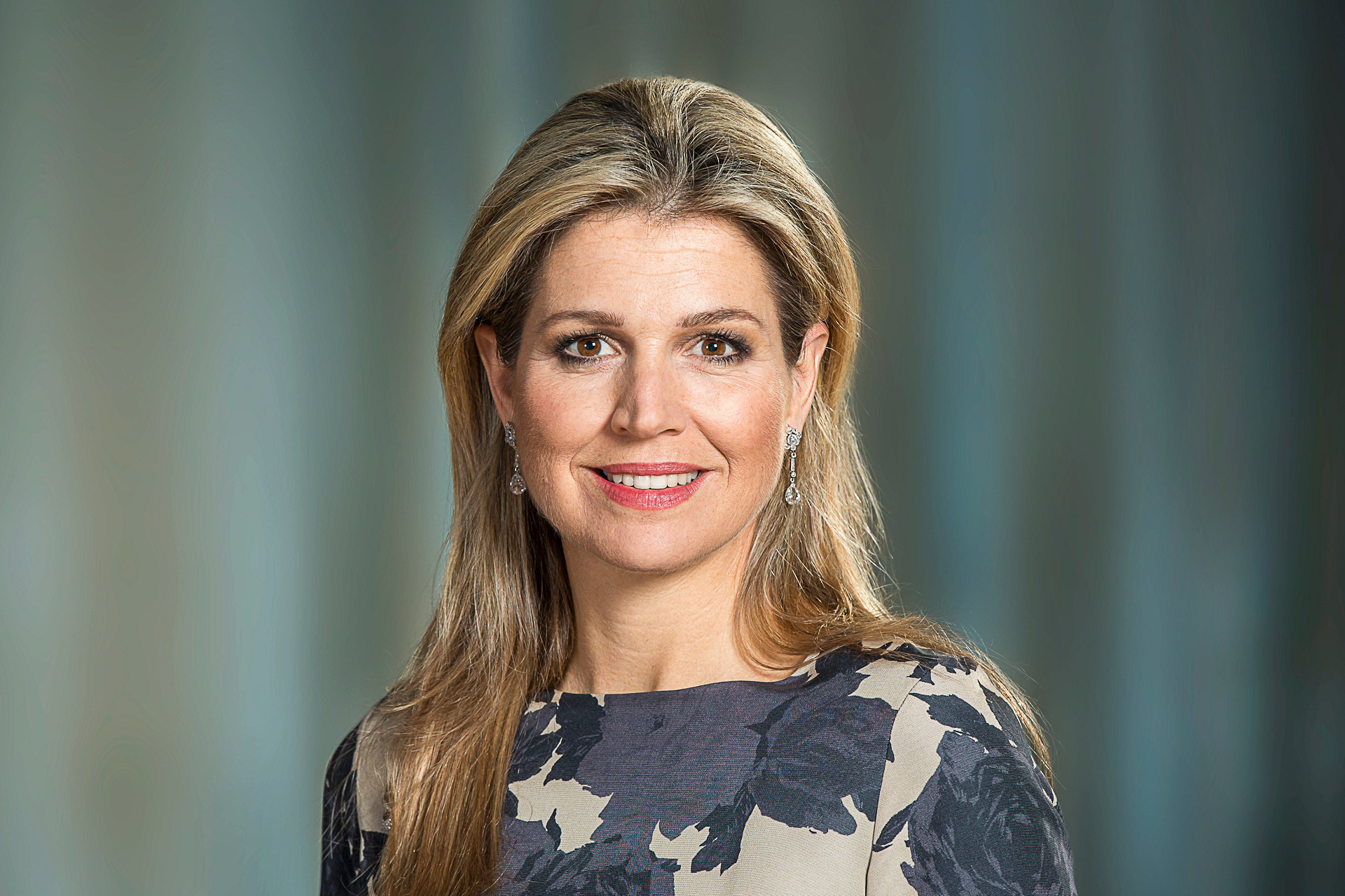 Koningin Máxima behoedzaam voor de gevaren sociale media - Showcafe/nl