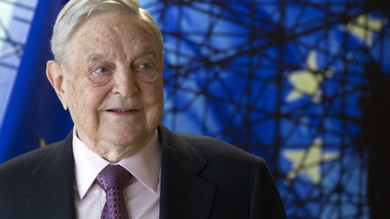 «Es ist Zeit, Trump zu schlagen»: George Soros und sein Sohn Alexander unterstützen Kamala Harris