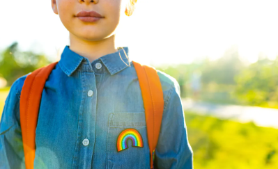 Groot-Brittannië verbiedt puberteitsblokkers voor kinderen | E.J. Bron