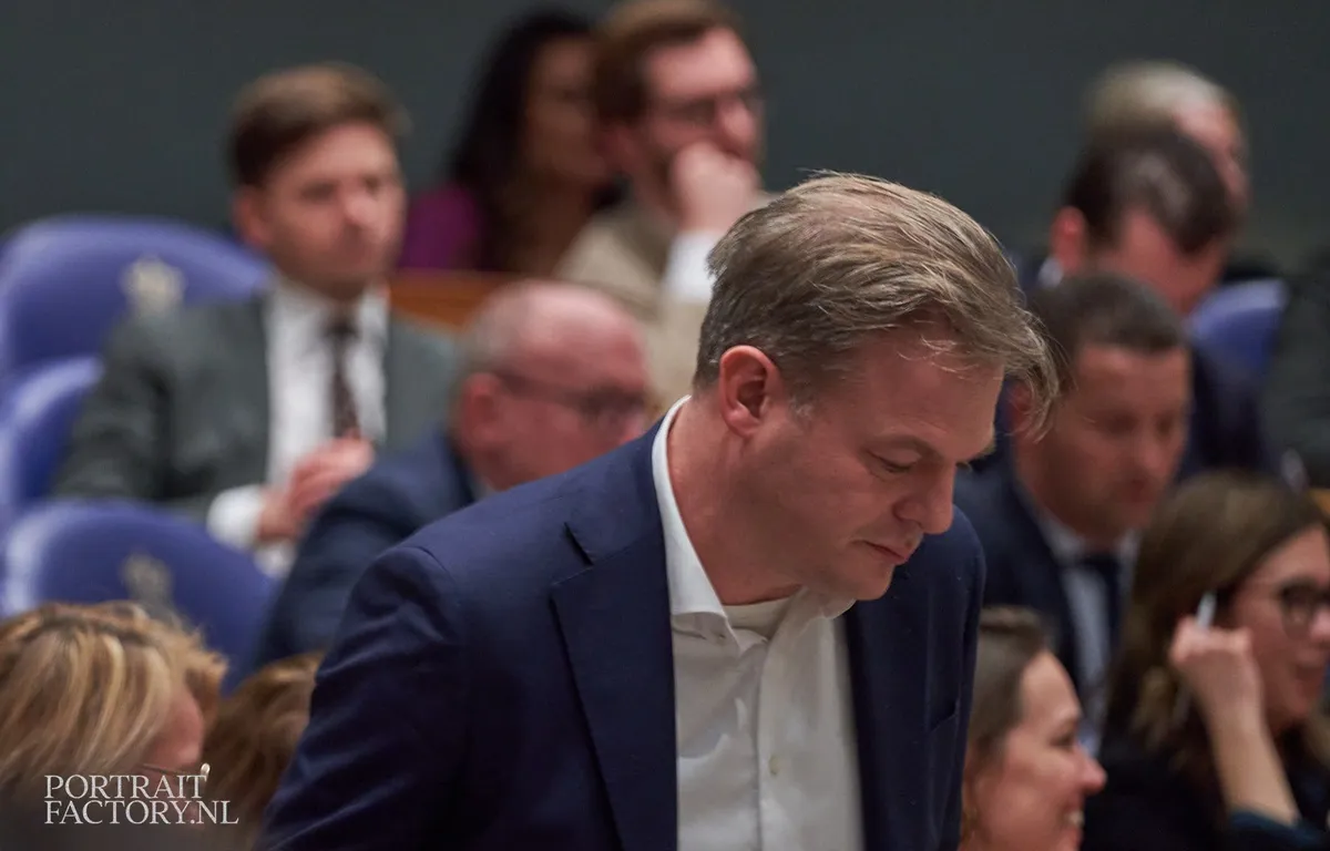 Peilingen! NSC stort als een kaartenhuis in elkaar en houdt nog slechts 3 van de 20 zetels over