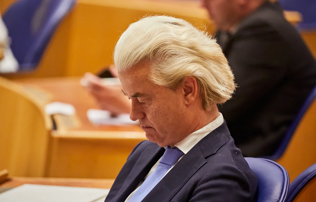 Radicale Pakistaanse mullah hoort 14 (!) jaar cel tegen zich eisen in zaak voor Geert Wilders: "Blij met stevige eis"