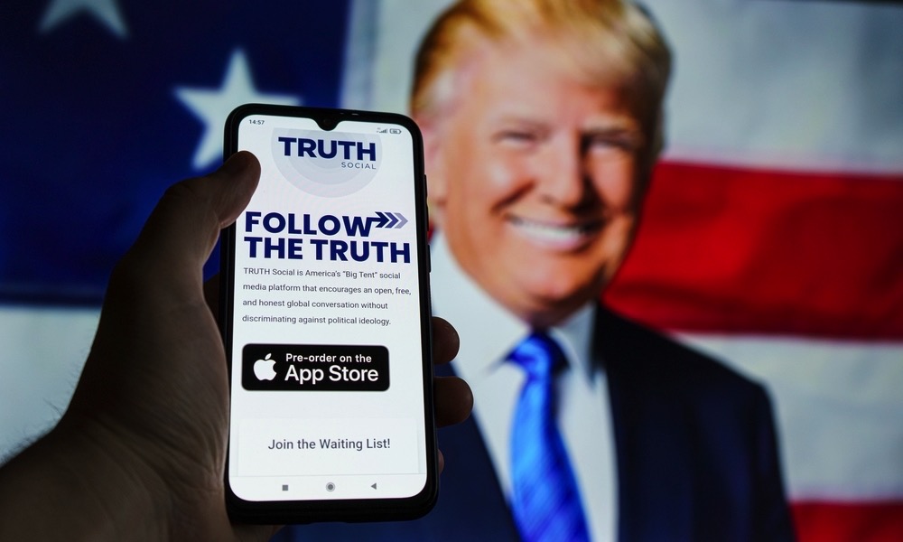 Truth Social Stock Daalt Naar Historisch Dieptepunt Na Trumps Treinrampdebatprestaties INDIGNATIE AI & Politiek