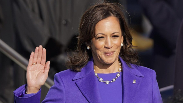 Durft Donald Trump dinsdag de onbetamelijke vraag naar de etnische identiteit van Kamala Harris te stellen? - Wynia's Week