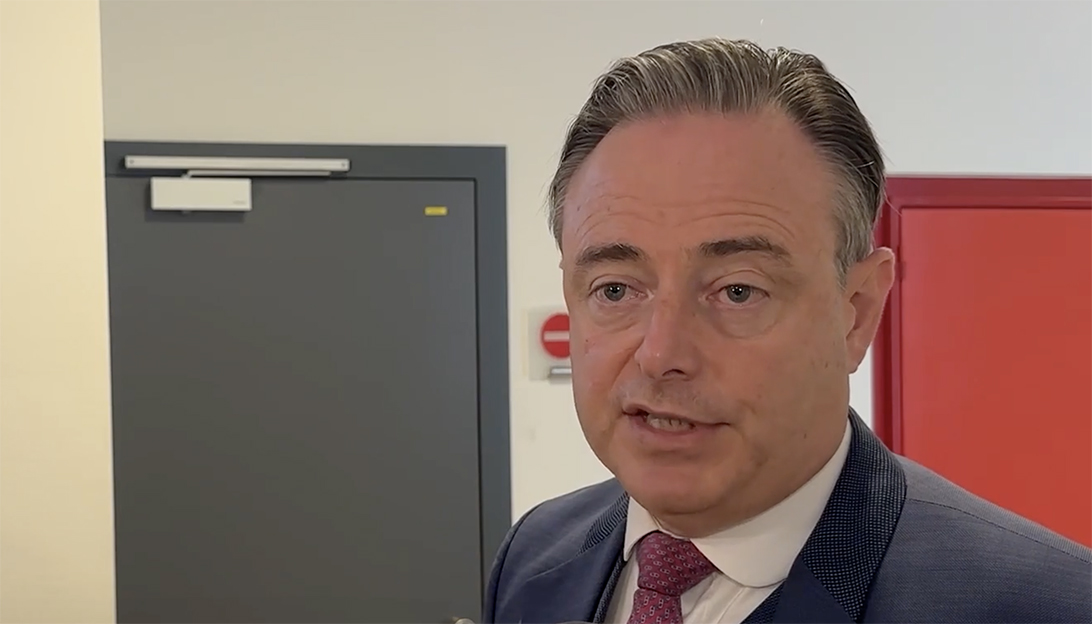 De Wever waarschuwt voor nieuwe verkiezingen als zijn formatie mislukt