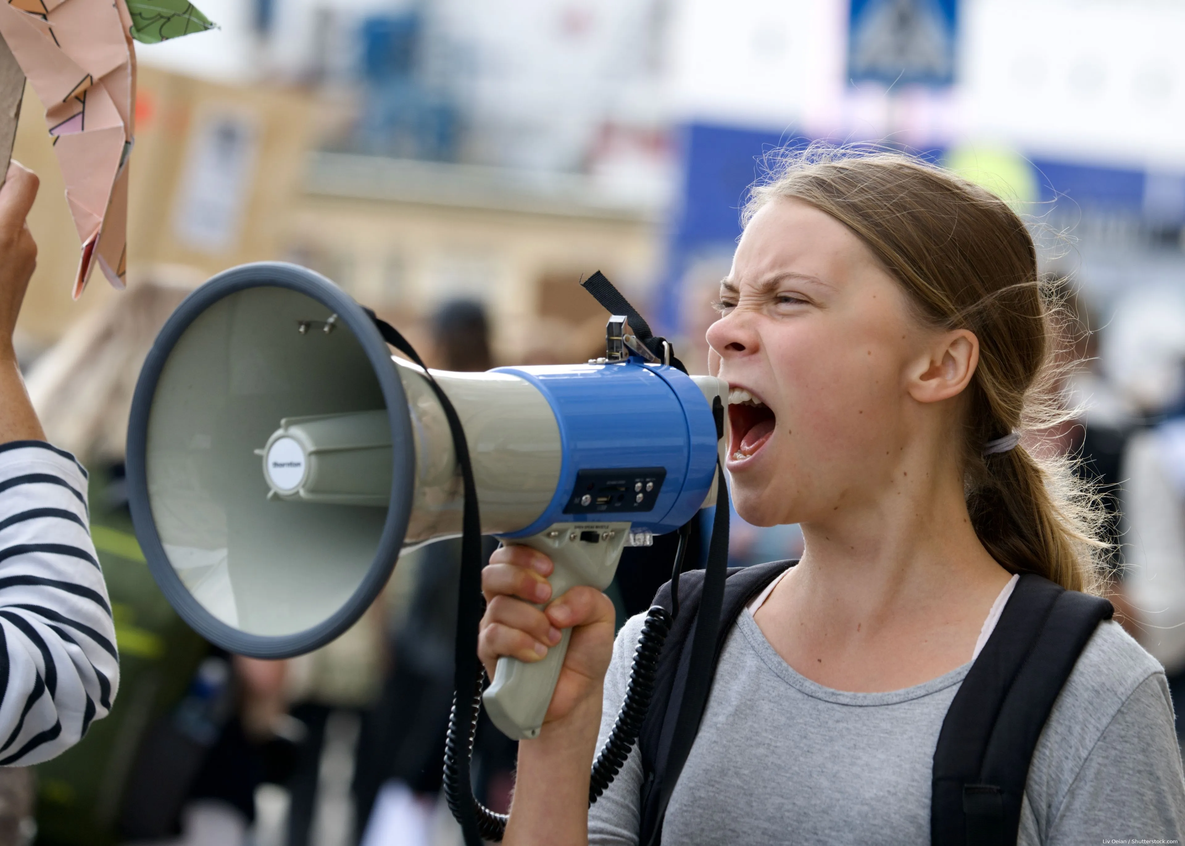 Klimaatgek Greta Thunberg haalt uit naar Trump én Harris, roept op tot onrust: "Vul de straten, blokkeer, boycot, bezet!"