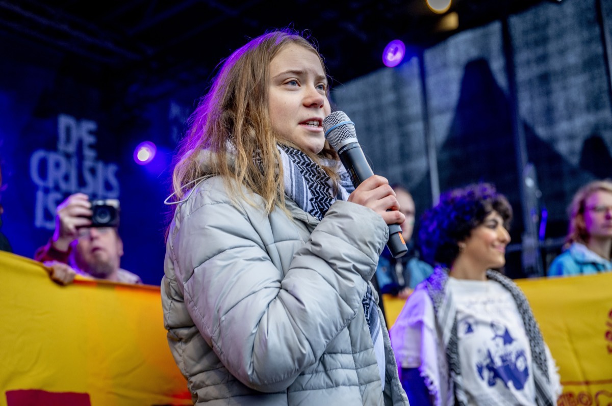 Greta Thunberg protesteert in Georgië tegen rechtse verkiezingsuitslag - NieuwRechts.nl