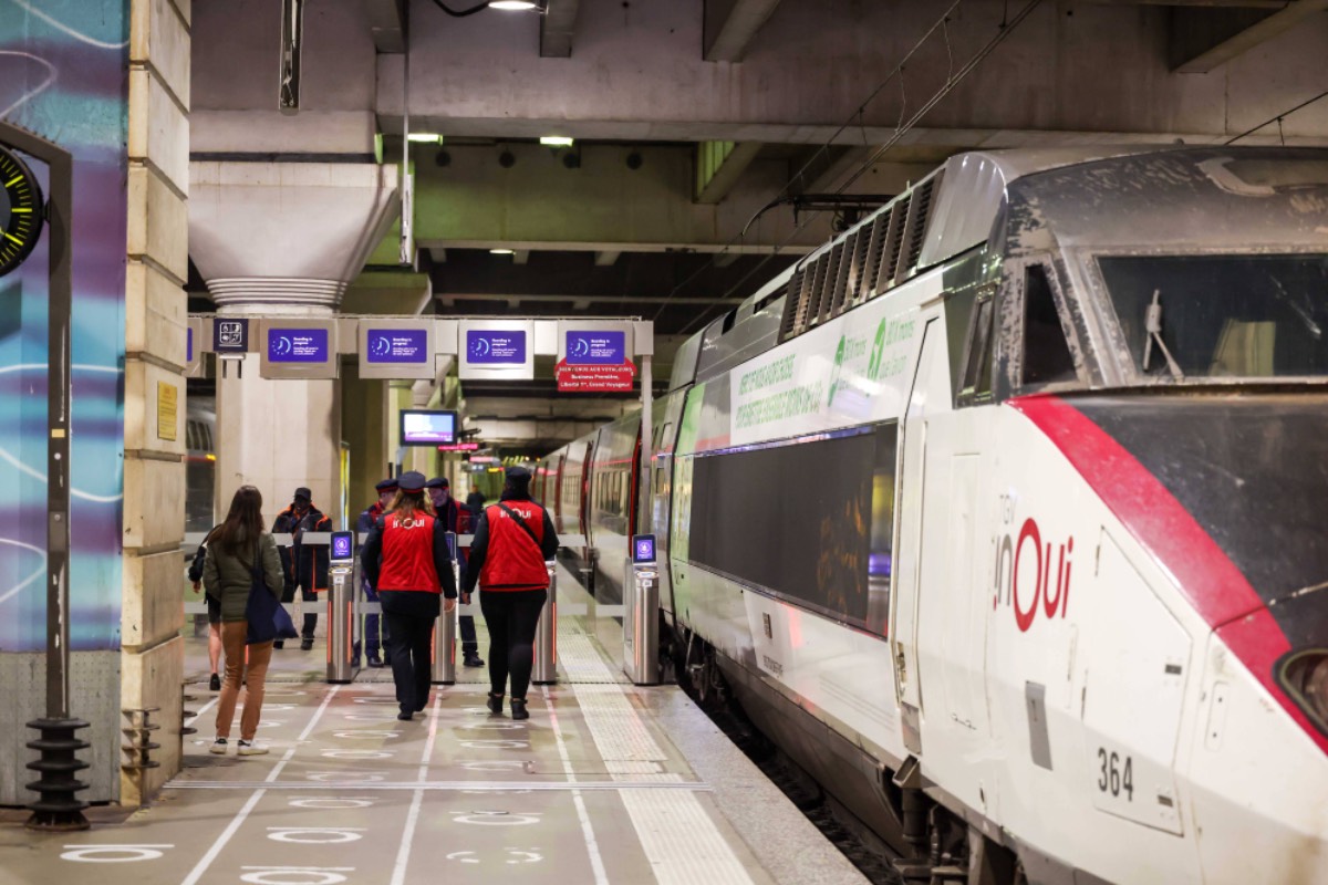 Tieners vechten met bijlen in Franse metro: 'Bij Allah, we zullen wraak nemen!' - NieuwRechts.nl