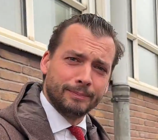 Wéér een Baudet-voorspelling die uitkomt: “Defensie wil herinvoering dienstplicht [vanwege Oekraïne]” | E.J. Bron