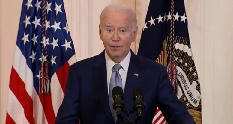 Joe Biden: “Ik heb twee operaties van 9 uur gehad – ze hebben twee keer de bovenkant van mijn hoofd eraf gehaald en ze konden geen hersenen vinden” (VIDEO) - Dissident.one