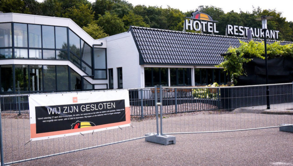 Onze hotels worden steeds vaker ingezet als asielcentra - Wynia's Week