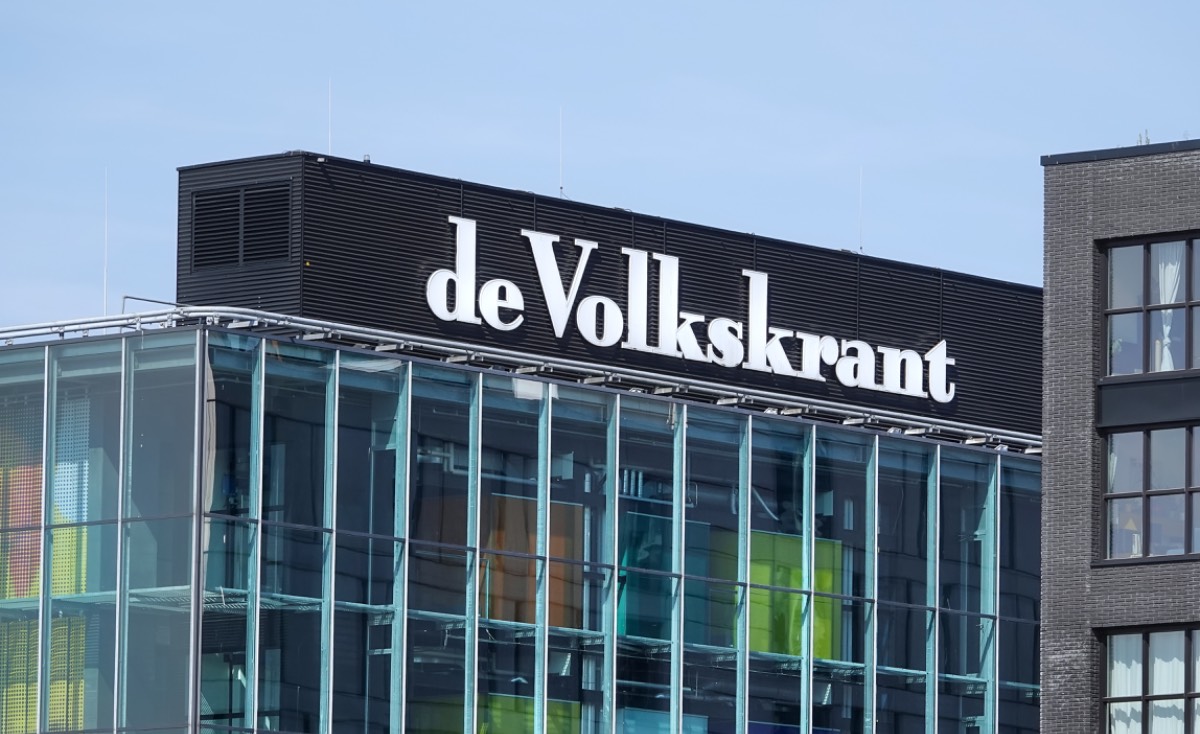 Volkskrant roept op tot Europees verbod op sociale media - NieuwRechts.nl